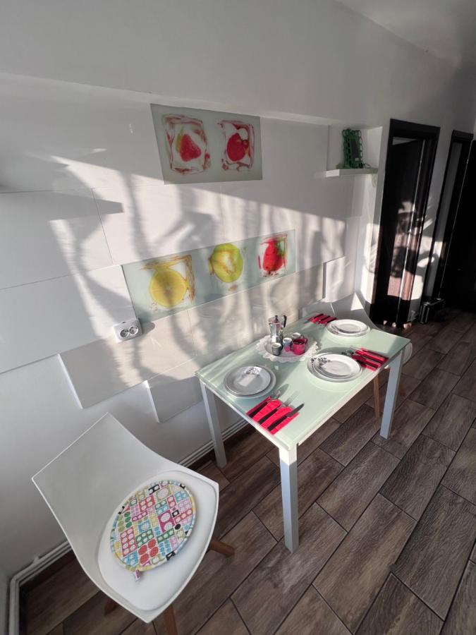 יאשי 3 Rooms Apartment Palace View מראה חיצוני תמונה